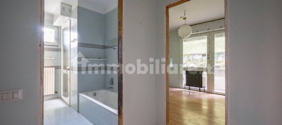 3 Schlafzimmer Wohnung in Malgrate, Italy, Nr. 233418 12