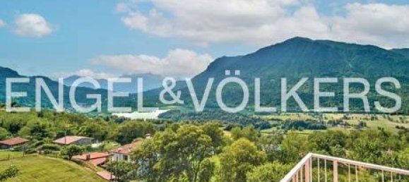 4 bedrooms Apartment in Carlazzo, Italy No. 63319 9