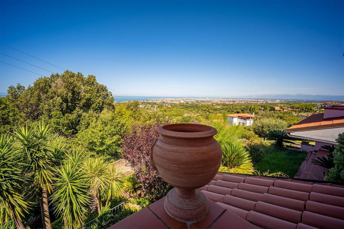 3 bedrooms Villa in Livorno, Italy No. 1264