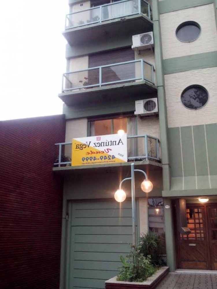 Studio in Lanus, Argentina No. 21566