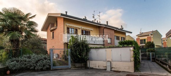 Квартира с 2 спальнями в Лураго Мариноне, Италия № 13521 5