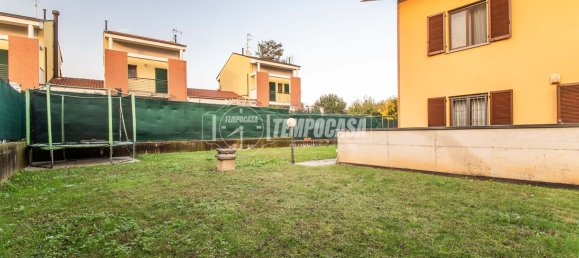 Квартира с 2 спальнями в Лураго Мариноне, Италия № 13521 6