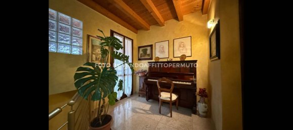3 Schlafzimmer Haus in Covo, Italy, Nr. 125853 15
