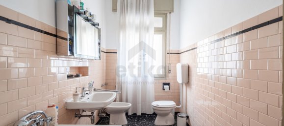 6 bedrooms House in Istrana, Italy No. 381179 15