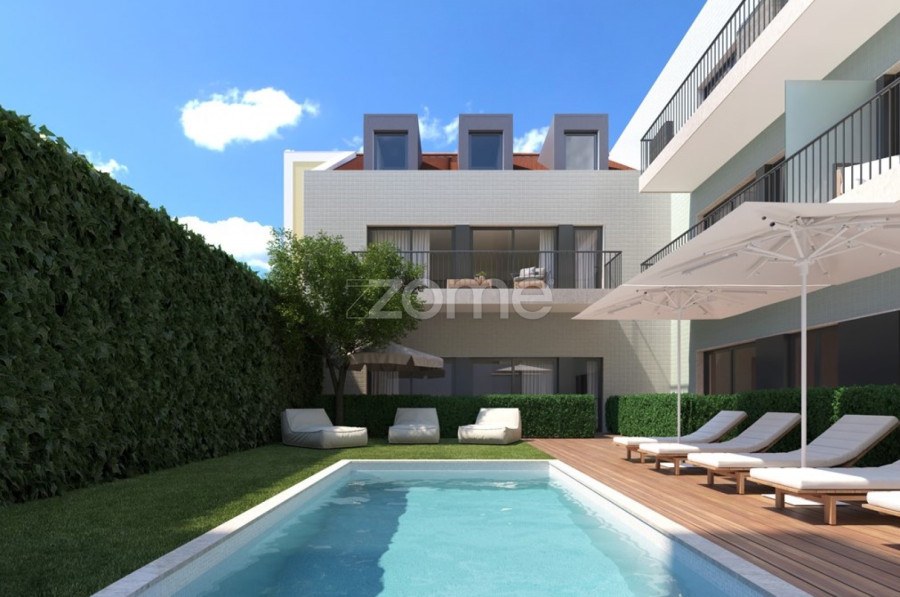 Edificio de 15 dormitorios en Setubal, Portugal No. 72704