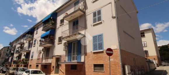 2 bedrooms Apartment in Teramo, Italy No. 291847 11