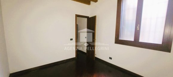 2-salle Appartement à Vicenza, Italy No. 236934 13