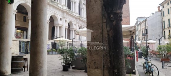 2-salle Appartement à Vicenza, Italy No. 236934 6