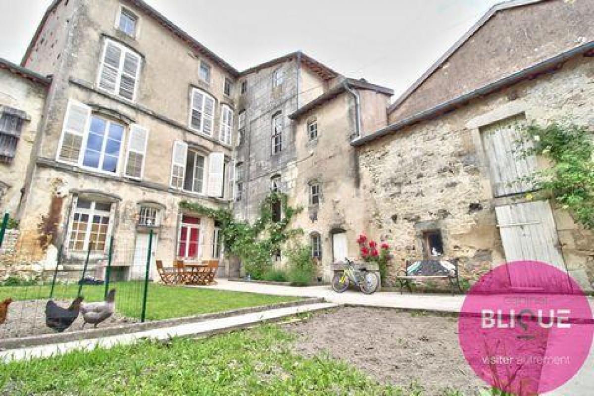 9 chambres Maison à Commercy, France No. 10416