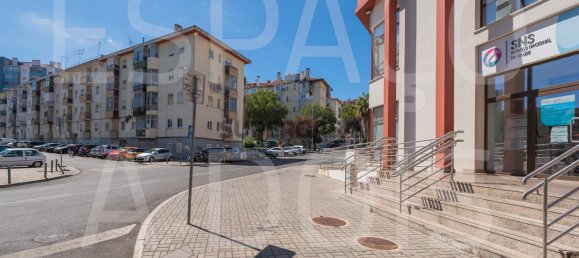 2 Schlafzimmer Wohnung in Amadora, Portugal, Nr. 351141 44