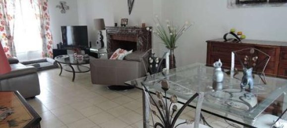 Casa de 3 dormitorios en Divion, France No. 93504 10