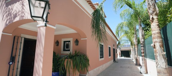 4 bedrooms Villa in Setubal, Portugal No. 142480 2