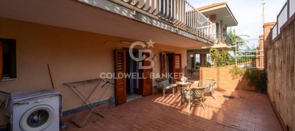 4-salle Appartement à Acireale, Italy No. 71905 18