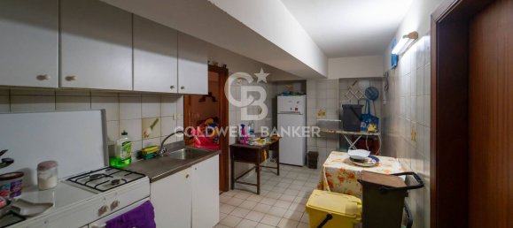4-salle Appartement à Acireale, Italy No. 71905 11