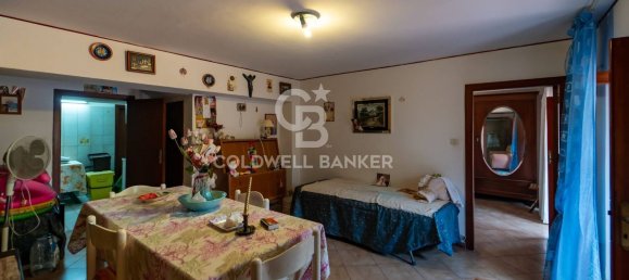 4-salle Appartement à Acireale, Italy No. 71905 5