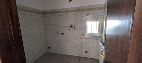 4 rooms Apartment in Monreale, Italy No. 256945 10