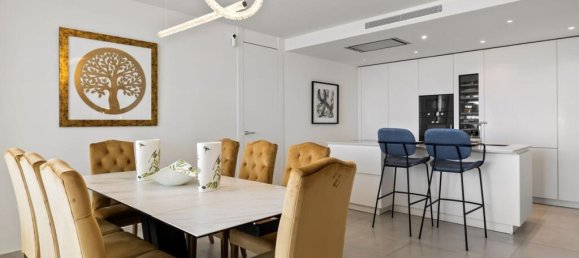 7 bedrooms Apartment in Marbella, Spain No. 39721 13