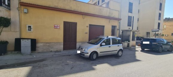 6 rooms House in Castelvetrano, Italy No. 52190 7