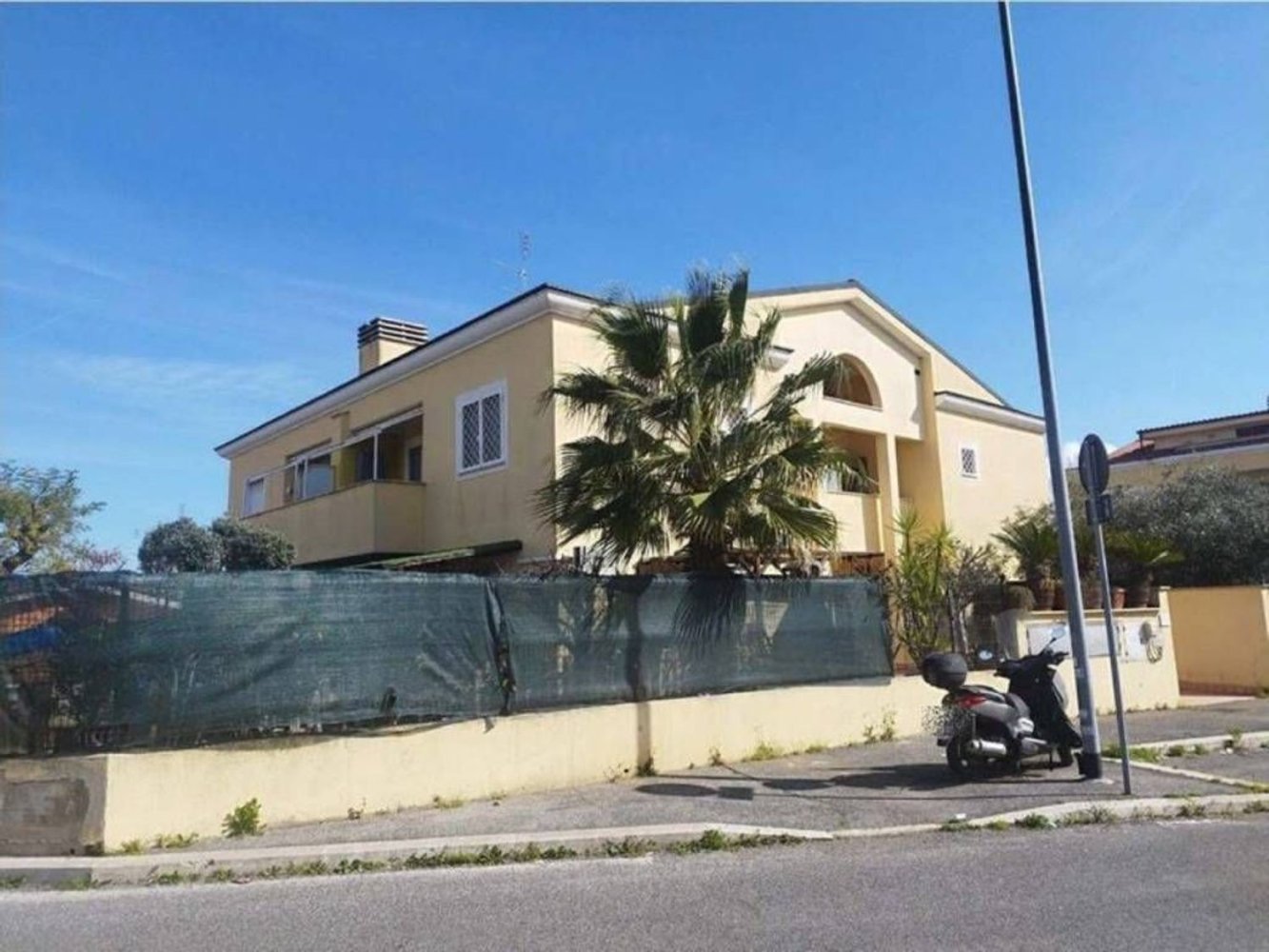 3غرفة شقة في Rome, Italy رقم 198842