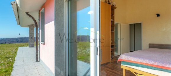 Вилла с 6 комнатами в Тавернерио, Италия № 142770 15