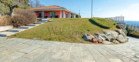 Вилла с 6 комнатами в Тавернерио, Италия № 142770 44