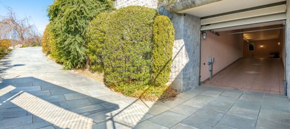 Вилла с 6 комнатами в Тавернерио, Италия № 142770 26