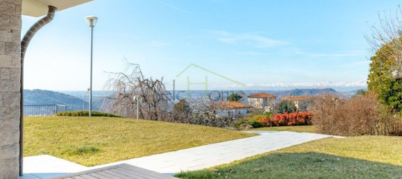 Вилла с 6 комнатами в Тавернерио, Италия № 142770 45