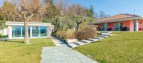 Вилла с 6 комнатами в Тавернерио, Италия № 142770 40