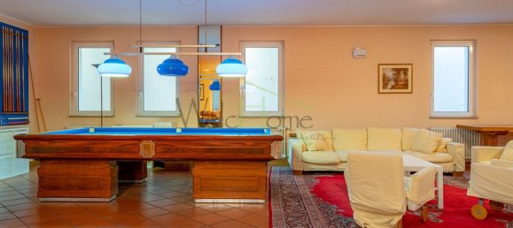 Вилла с 6 комнатами в Тавернерио, Италия № 142770 21