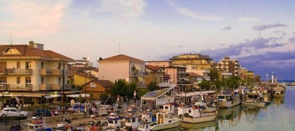 3 bedrooms House in Zocca, Italy No. 95950 6