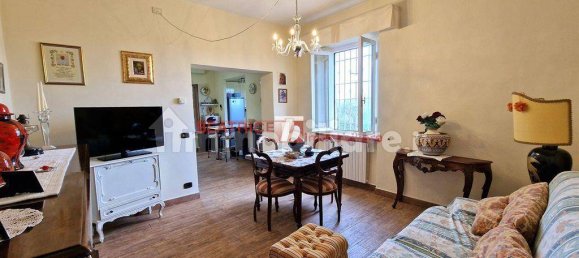 4 bedrooms Villa in Capannori, Italy No. 11010 45