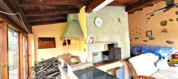 4 bedrooms Villa in Capannori, Italy No. 11010 25
