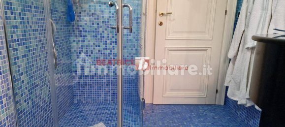 4 bedrooms Villa in Capannori, Italy No. 11010 2