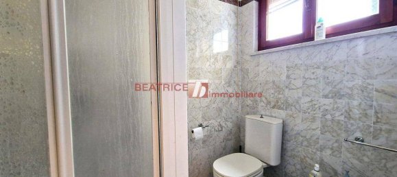4 bedrooms Villa in Capannori, Italy No. 11010 17