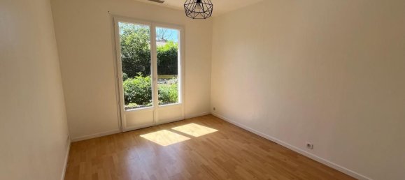 4 bedrooms House in Vayres, France No. 335464 8