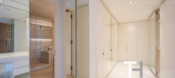 4 bedrooms Apartment in Burj Khalifa, UAE No. 30540 11