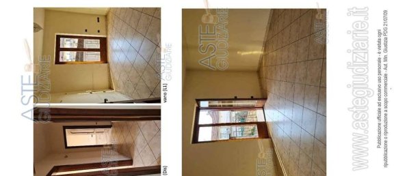 8 bedrooms Apartment in Trentola Ducenta, Italy No. 291687 6