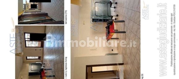8 bedrooms Apartment in Trentola Ducenta, Italy No. 291687 5