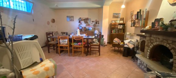 3 bedrooms House in L'Aquila, Italy No. 266784 6