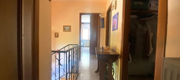 3 bedrooms House in L'Aquila, Italy No. 266784 22