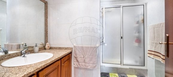 4 bedrooms House in Garfe, Portugal No. 188395 15