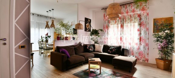 3 chambres Appartement à Porto Sant'Elpidio, Italy No. 322882 4