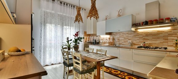 3 chambres Appartement à Porto Sant'Elpidio, Italy No. 322882 12