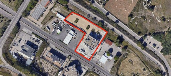 Коммерческая недвижимость 2800м² в Лечче, Италия № 374909 29