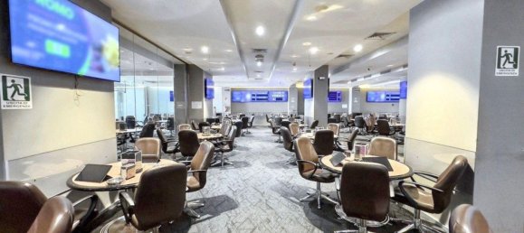 Коммерческая недвижимость 2800м² в Лечче, Италия № 374909 10