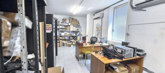 Коммерческая недвижимость 2800м² в Лечче, Италия № 374909 16