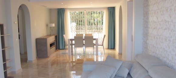 2 bedrooms Apartment in Marbella, Spain No. 146443 2