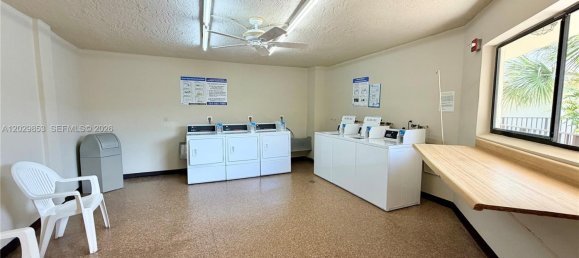 1 Schlafzimmer Wohnung in Miami, USA, Nr. 615045 2