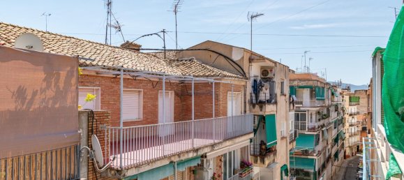 3 bedrooms Penthouse in Granada, Spain No. 166650 22