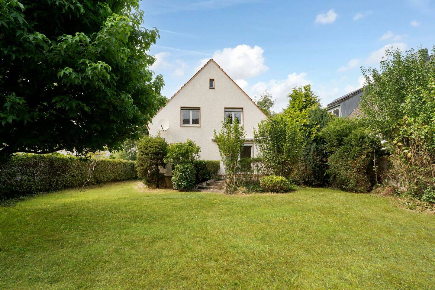 4 bedrooms Townhouse in Leverkusen, Germany No. 249512